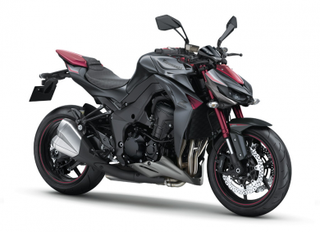 Illustration for article titled Triumph street triple R or Kawi Z1000?